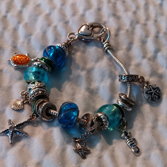 Ocean Charms Sea Starfish Shell Seahorse Sand$ Bracelet Hand Painted Blue Green - Picture 1 of 2